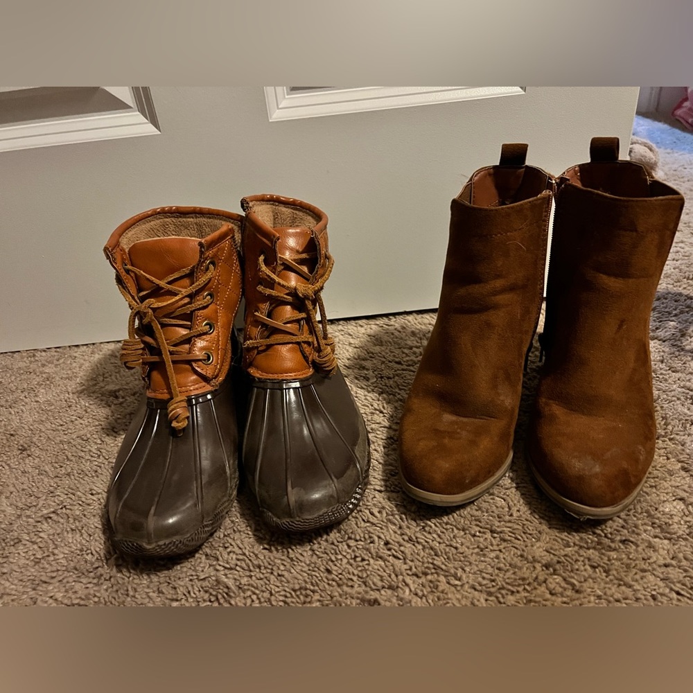 Steve Maddens & off brand boot bundle